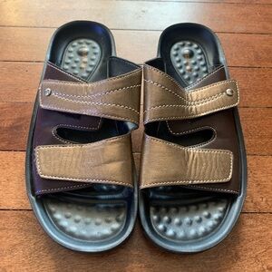 Aerothotic Tinkle Women's brown and bronze sandals size 6 6 1/2